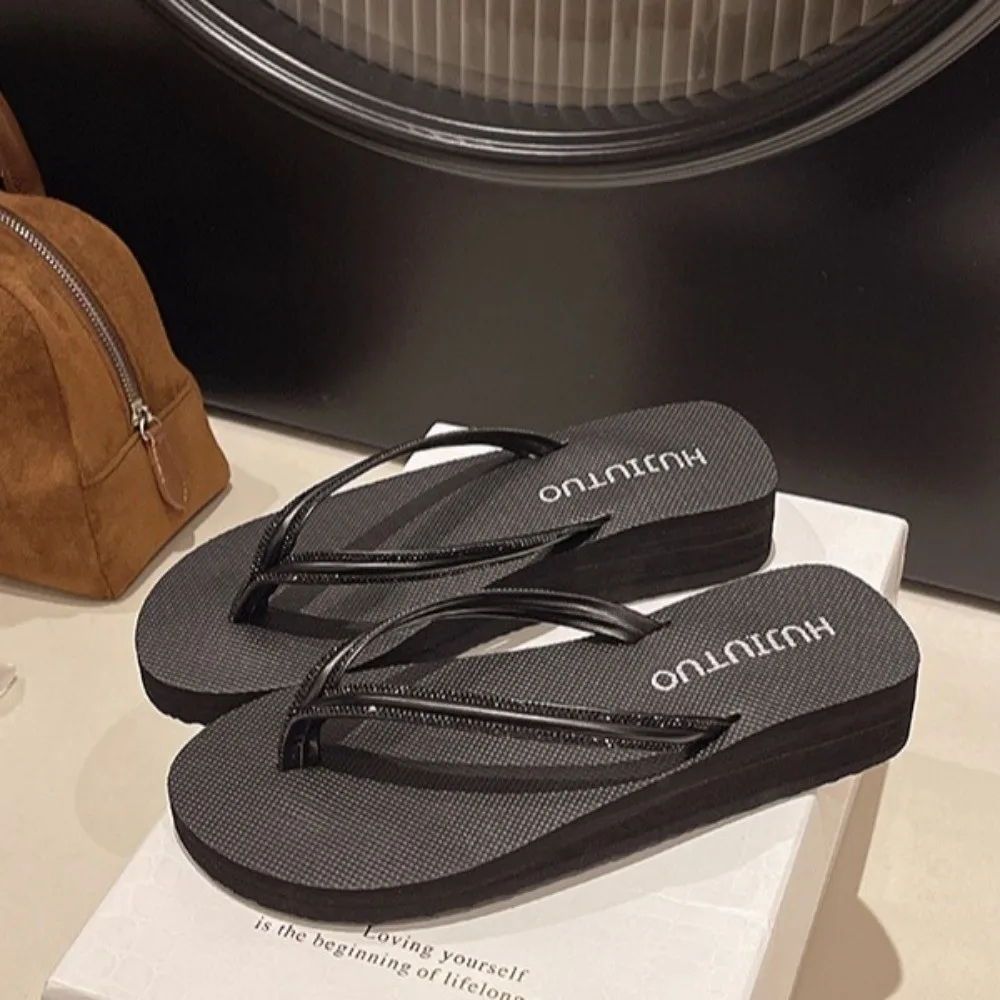 Klapki EVA z grubą podeszwą, zdobione kryształkami, sandały, obuwie plażowe z dżetami, antypoślizgowe klapki streetwearowe, obuwie na zewnątrz.