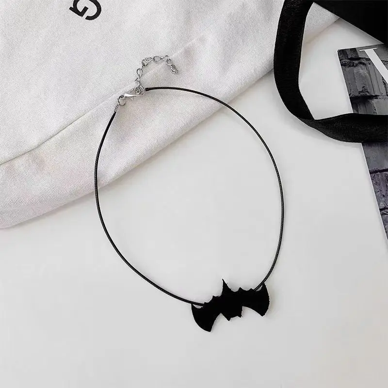 2024 Halloween Personalized Funny Spider Web Clavicle Chain Cos Niche Design Creative Spider Necklace Fashion Essential Necklace