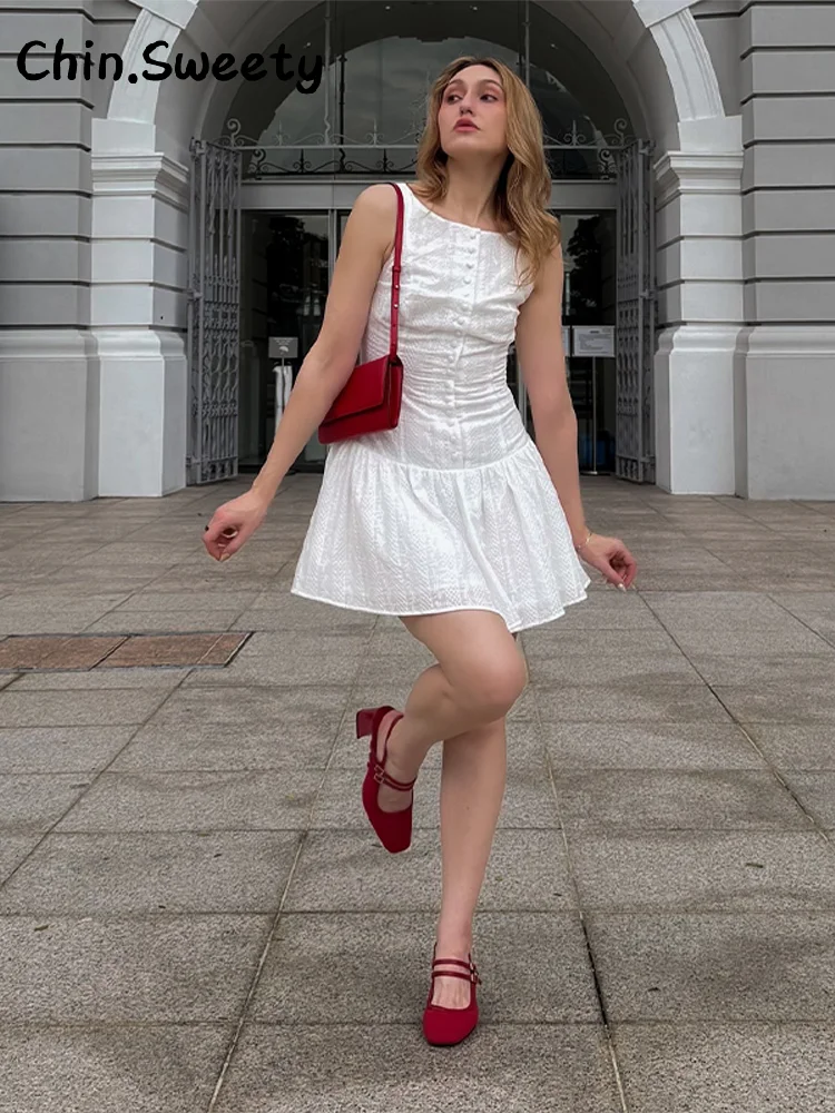 Seksowna haftowana mini plisowana sukienka damska O-neck bez rękawów jednorzędowe wąskie sukienki 2025 letnia dama główna ulica szaty ﻿