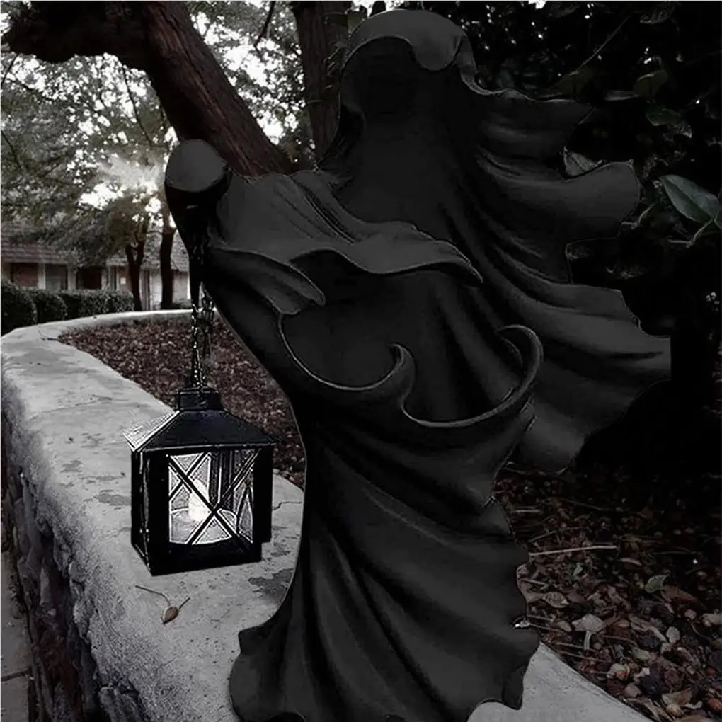 تمثال شبح الهالوين يحمل تمثال شبح راتنج الفانوس لتزيين حفلات الهالوين