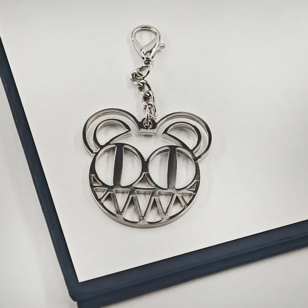 Band-Musik-Schlüsselanhänger-Set, modifizierter Bären-Smile-Face-Metallanhänger, Schlüsselring, Kreuz, Geschenk für Musikfans, Schmuck – Detail 22