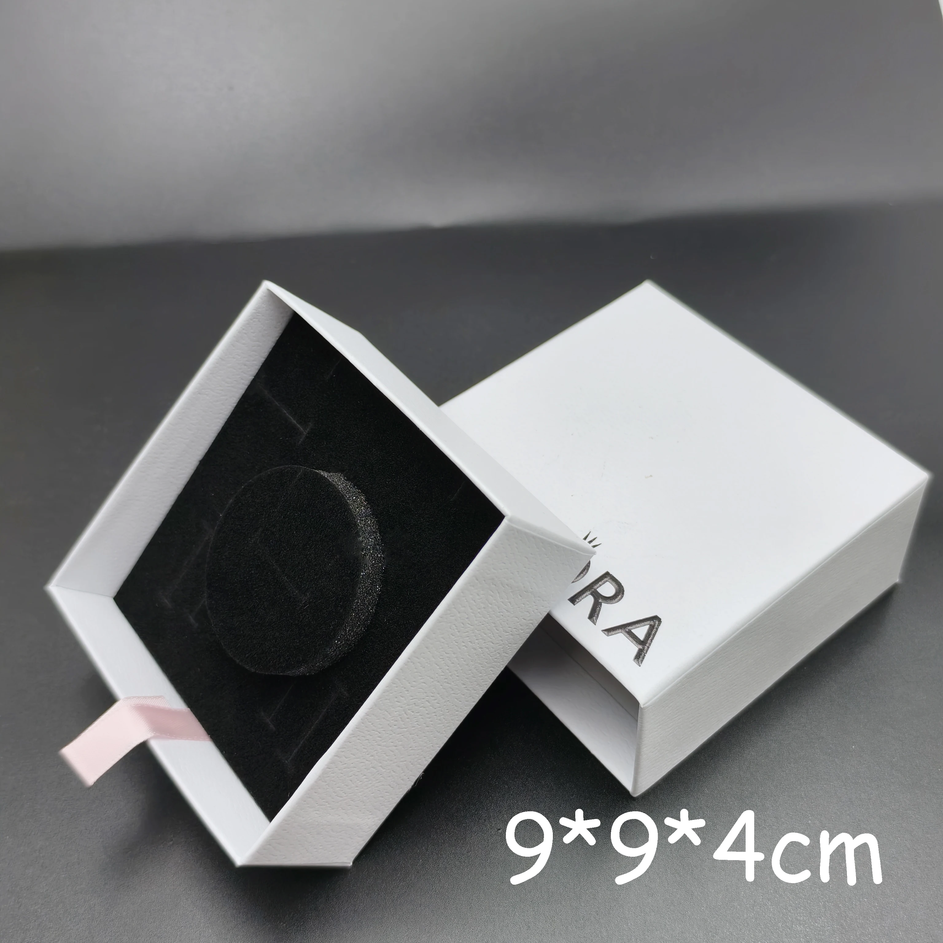 MOTO 2024 New Gift Box Ring Earrings Bracelet Necklace Beautiful Packaging box  Fashion simple black and white Jewelry box