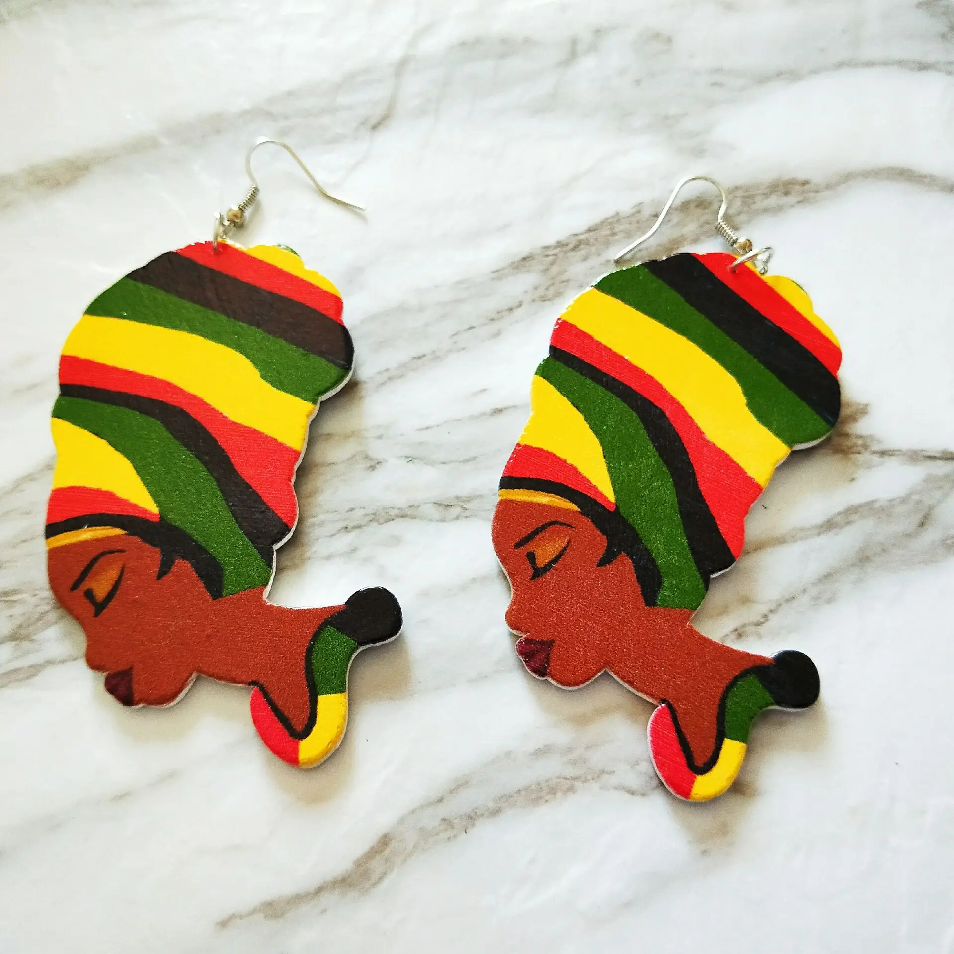 Juneteenth Shirts Outfit Accessories for Black Women Rasta-Colored African Juneteenth Drop Earrings Black History Month Earrings