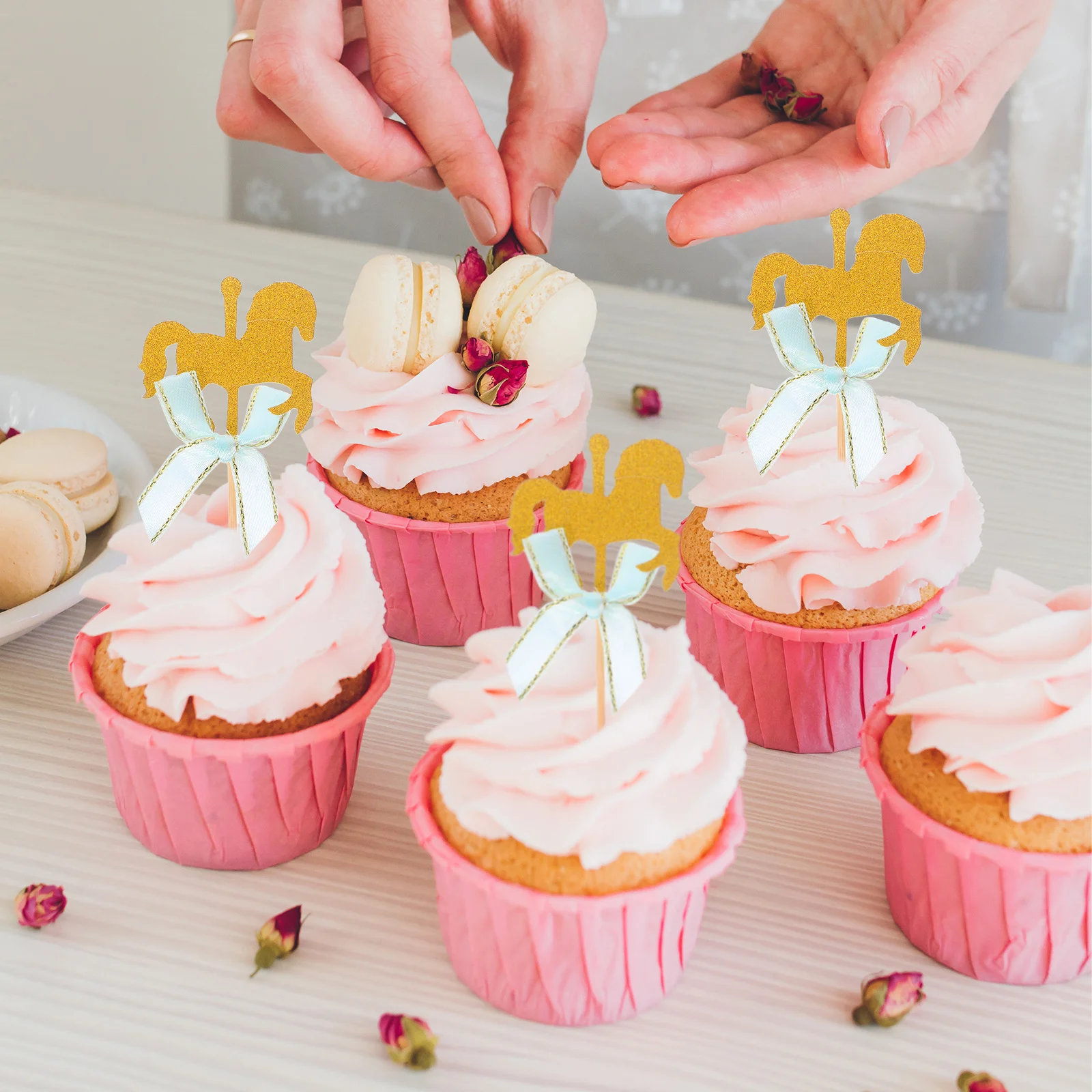 20 Stück blaue Schleife, Karussellform, Kuchendeckel, zarte Cupcake-Dessert-Geburtstagsparty-Dekoration, Kuchendeckel