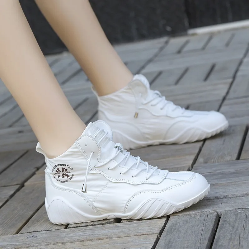 Women\'s Canvas Shoes 2024 New Fashion White High Top Casual Shoes Comfortable Flat bottom Lace Up Ladies Sneakers Tenis De Mujer