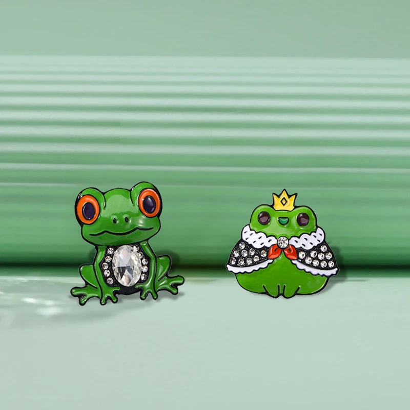 Funny Little Frog Collection  Brooch Cartoon Cute  Frog Small Animal Badge Lapel Pin Jewelry Accessories