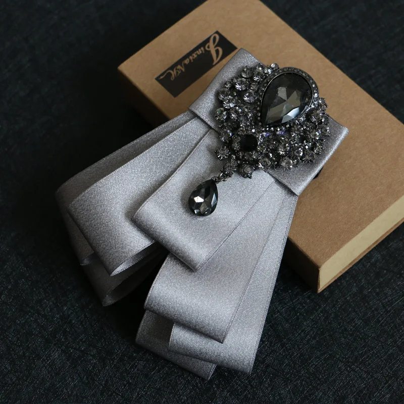 Pajarita de diamantes de imitación dorados para hombres y mujeres, accesorios de boda, joyería para hombres y mujeres, trajes coreanos británicos,