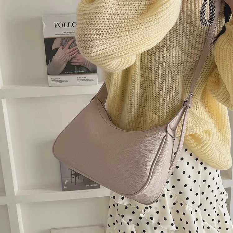 

Новинка 2026: Женская платиновая сумка — элегантный дизайн, ретро-стиль и легкая роскошь, сумка для города (кроссбоди/на плечо/подмышку)