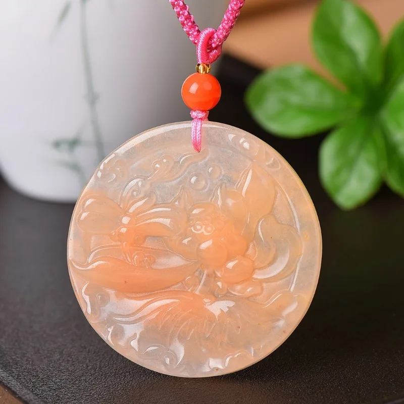 

Exquisite Gold Silk Jade Pendant of The Same Style for Men and Women