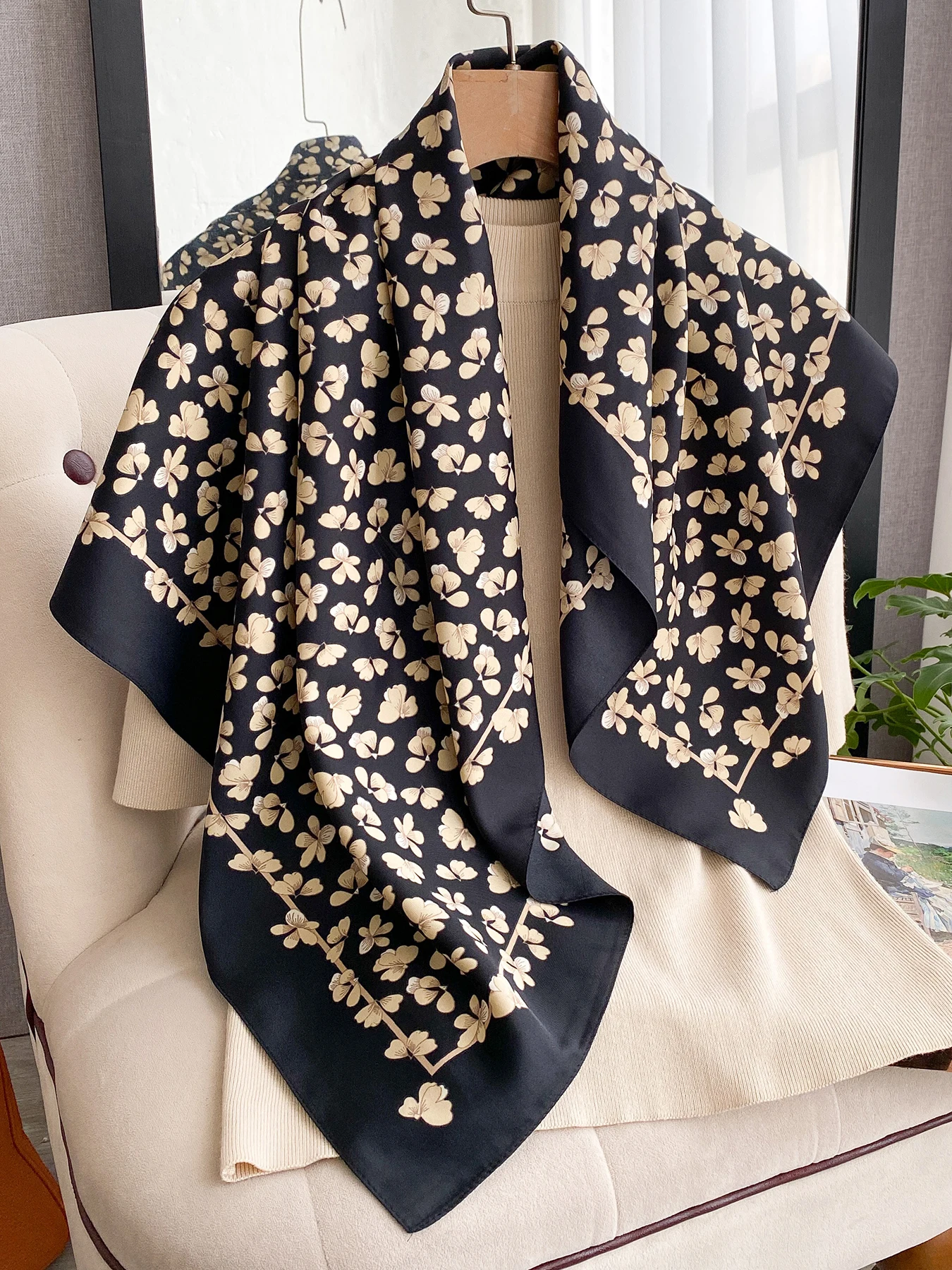 

Floral Printed 90cm Square Scarf Women Scarves Beach Sunscreen Twill Silk Headscarf Shawl Female HIjab Luxury Neckerchief