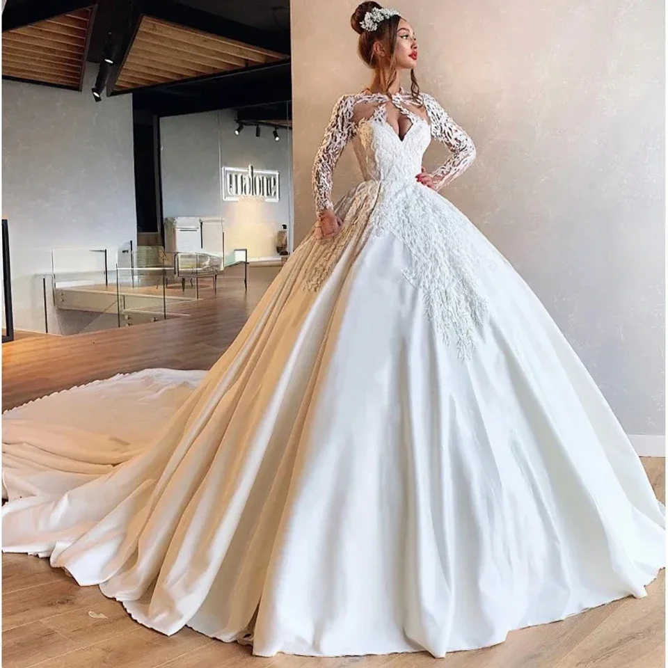 Customized Luxury O-Neck Pearls Long Sleeves Appliques Wedding Dress Ball Gown Floor Length Sweep Train Lace Up Bridal Gown