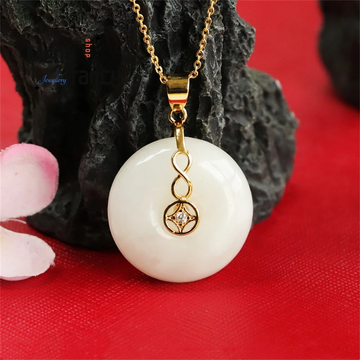 

Natural Hetian White Jade Peace Buckle 8-character Necklace Simple Elegant Personality Fashion Versatile Exquisite Charm Jewelry