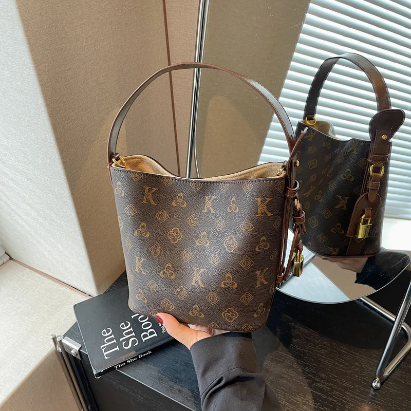 

Designer Bucket Bag Women Fashion Chic High End Stylish Versatile Shoulder Crossbody Bag Tote Mother Daughter Bag