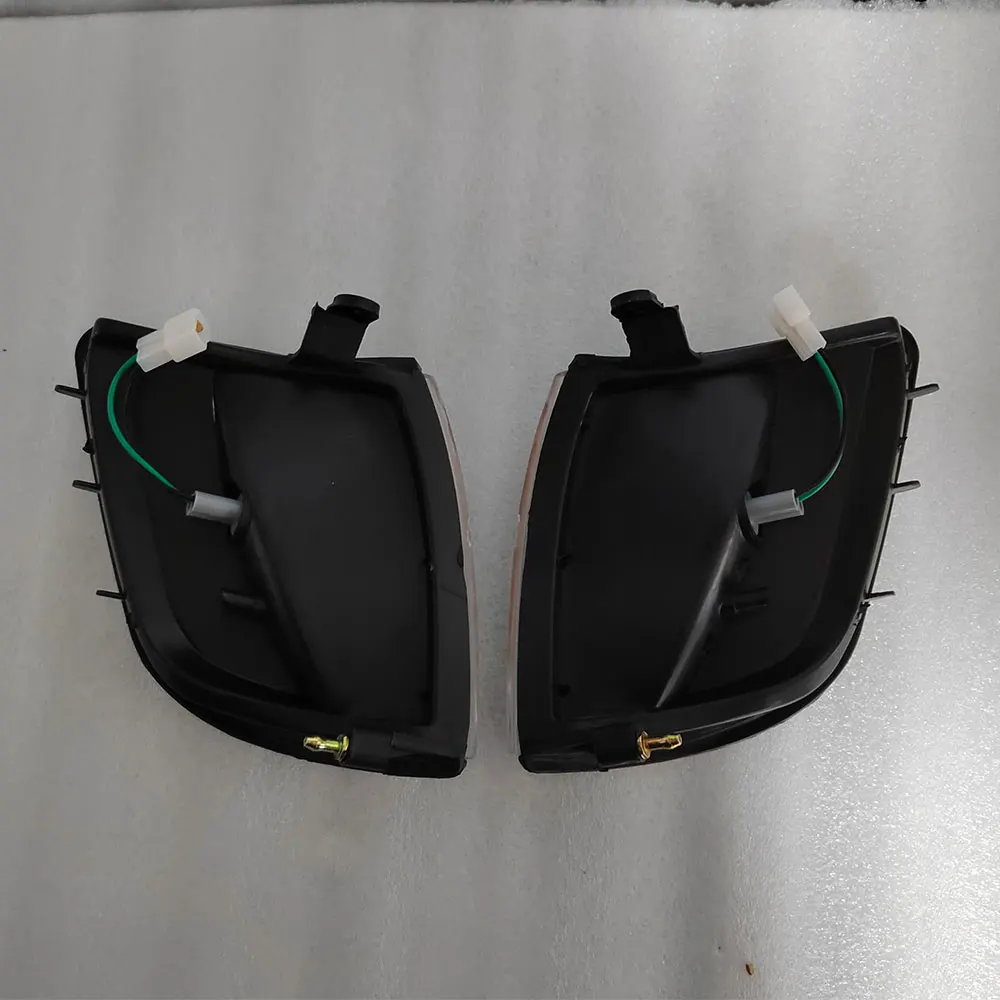 A Pair Car Front Corner Lamp Light Turn Signal Lamp For Toyota Hilux Surf YN185 KZN185 VZN185 1996 1997 1998 1999
