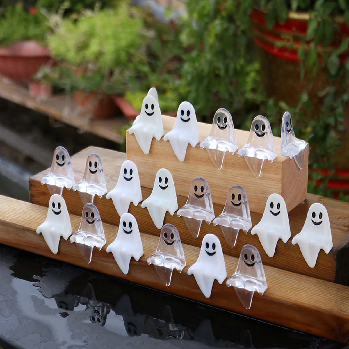20Pcs Set Cute Ghost Baby Figurine Creative Halloween Party Decoration Home Desktop Edge Ornament Computer Peripheral Decoration
