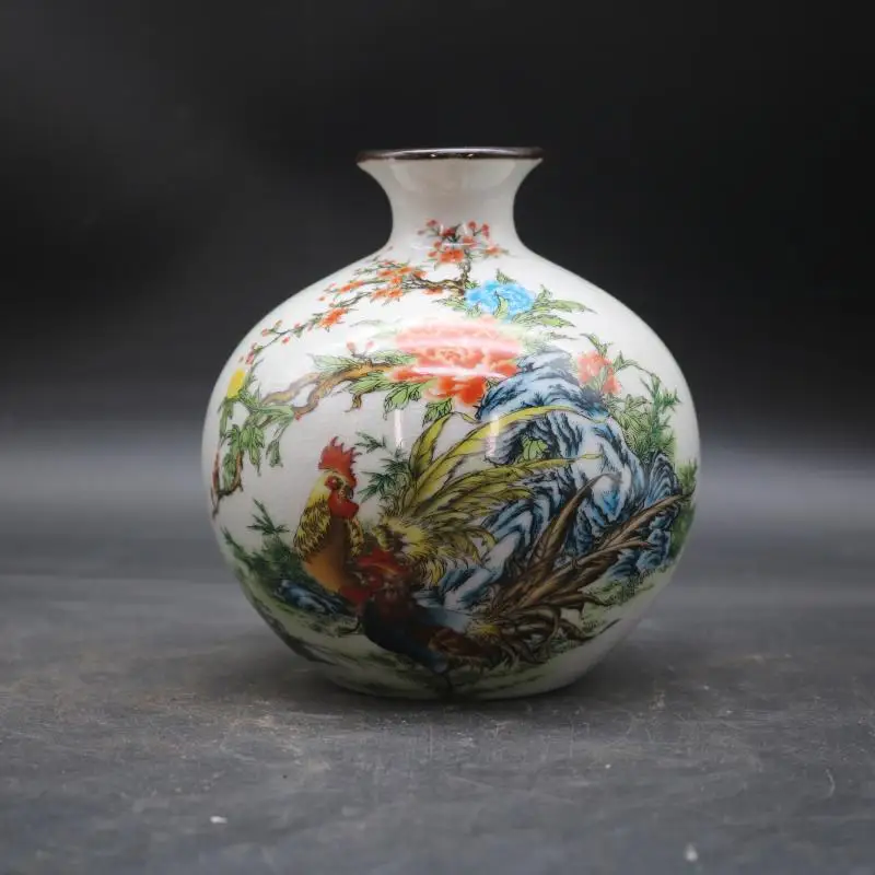 Chinese Famille Rose Porcelain Qing Qianlong Rooster Design Vase 6.10 inch