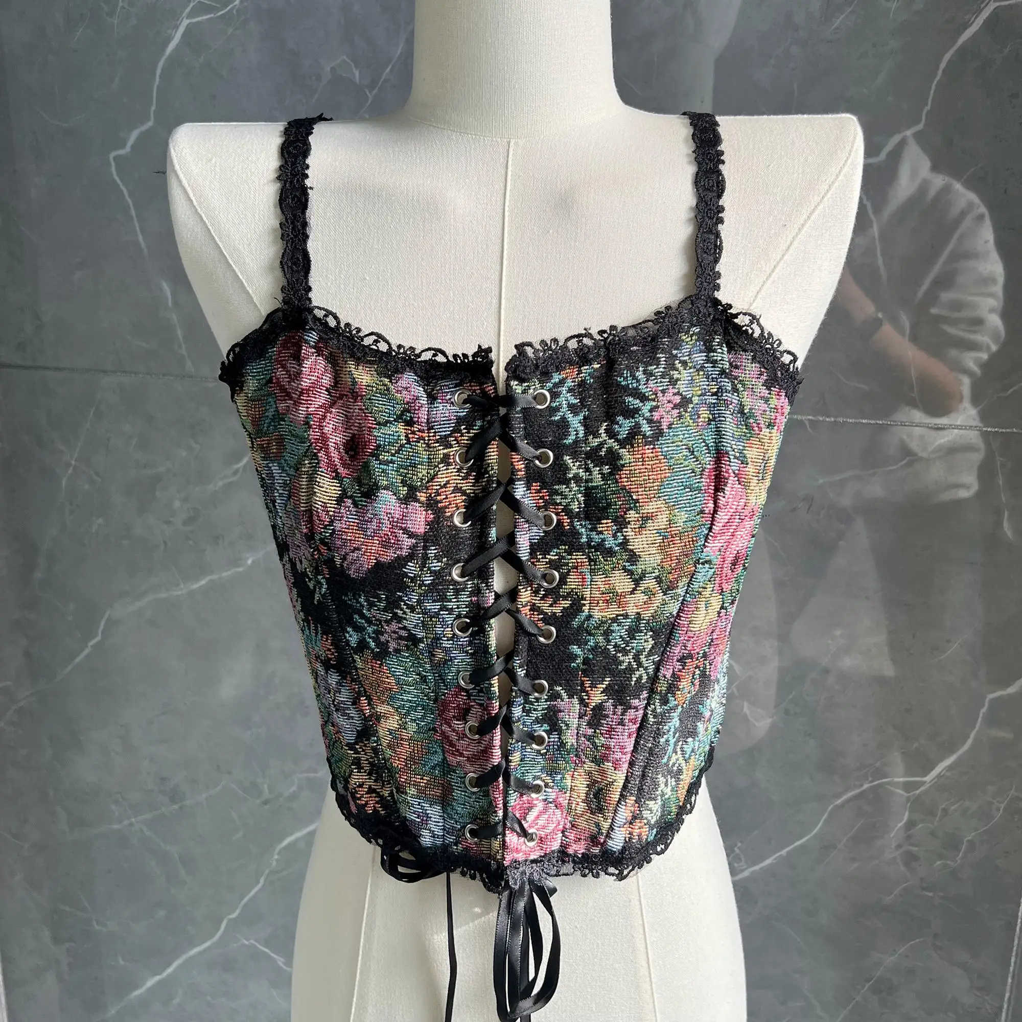 

French flower oil painting retro style elegant literary tight camisole fishbone body shaper black lace corset top