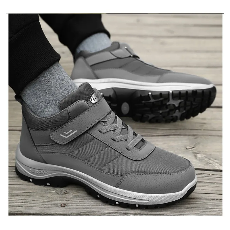 Practical Wear-resistant Workwear Shoes for Men's Autumn New Style Outdoor Leisure Elderly Velcro Trendy Walking Dad Shoes