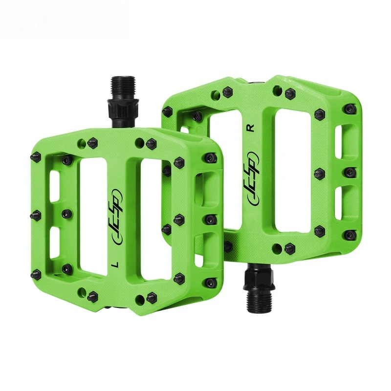 Lightweight Nylon Bicycle Pedals Large Wide Surface Non-slip Bearing Foot Pedals Durable Cycling Pedals for Mountain Bike