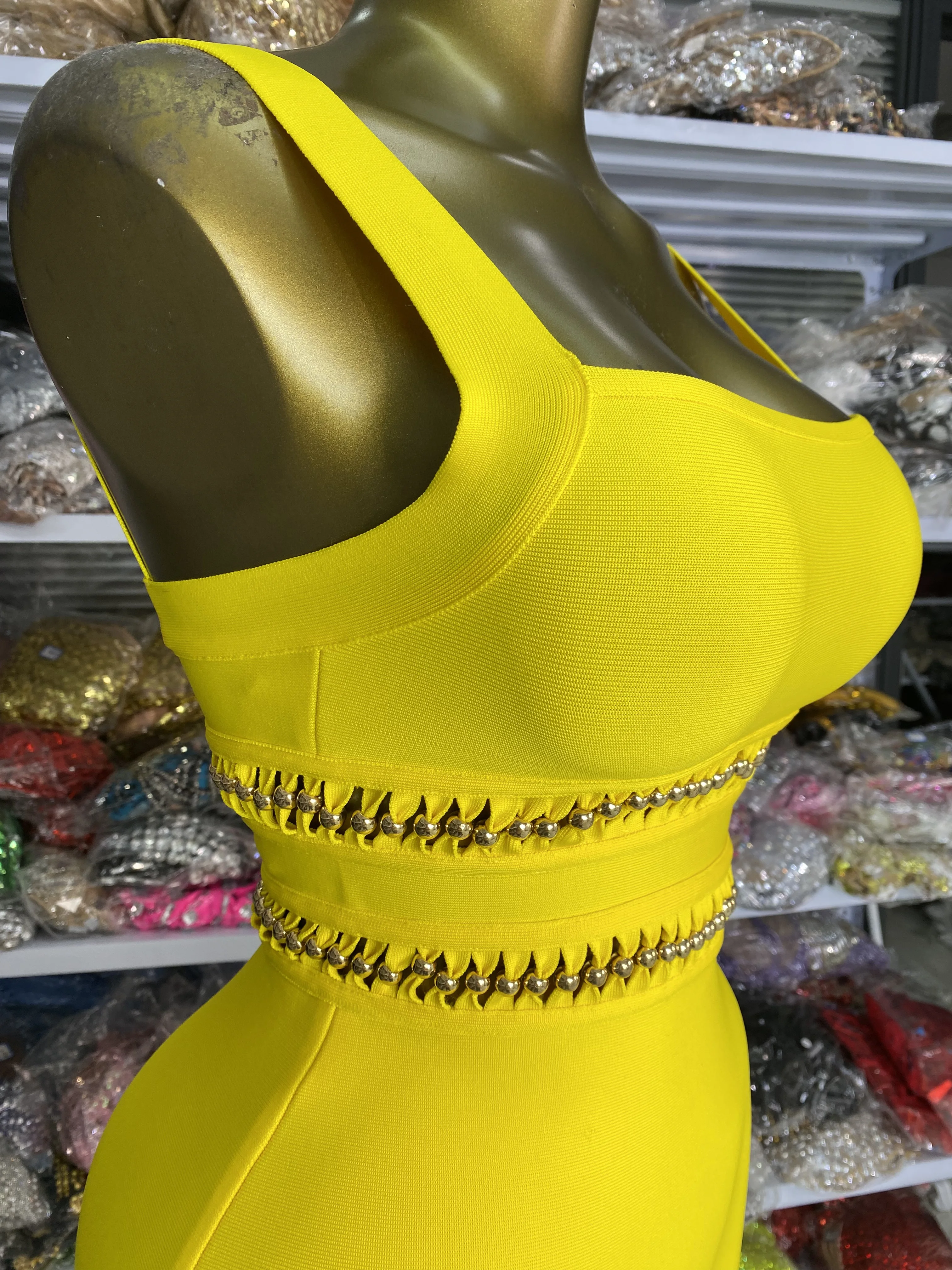 2025, neues gelbes Verbandkleid für Damen, Tank-Top, quadratischer Kragen, Ausschnitt, Quaste, lang, elastisch, Promi-Abend, Club, Party, Gala-Kleider