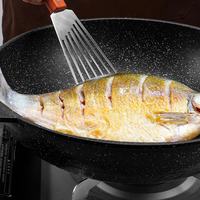 New Stainless Steel Fish Frying Shovel With Wooden Handle Fan-shaped Shovel Household High-temperature Shovel