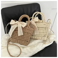 Borsa a tracolla casual da donna in tessuto di paglia con fiocco in pizzo di design di lusso borsa da spiaggia estiva piccola borsa a secchiello