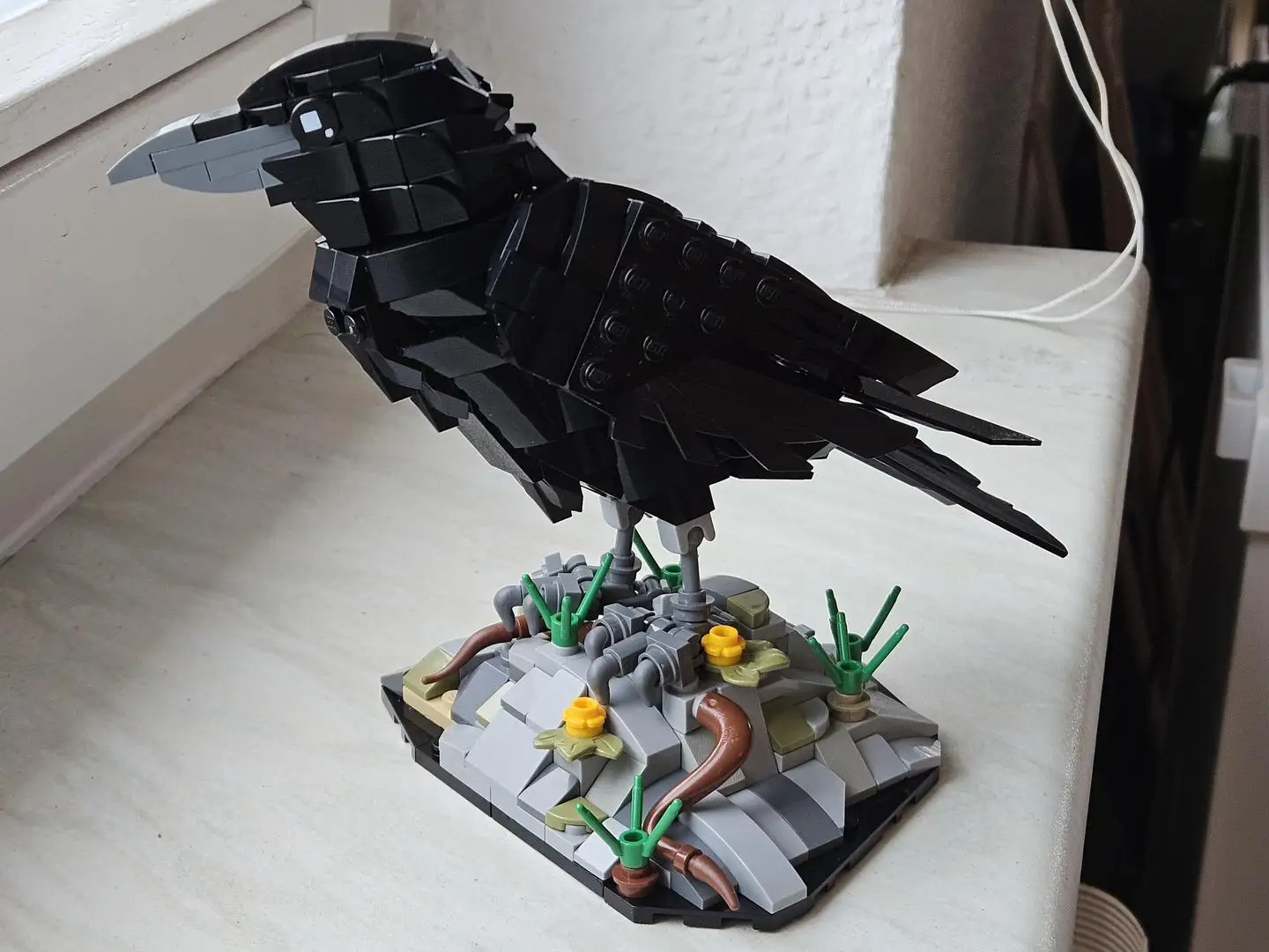 

357pcs MOC Raven Modular Building Blocks DIY Bird Model Creative Assembly Fun Educational Toy for Kids and Collectors