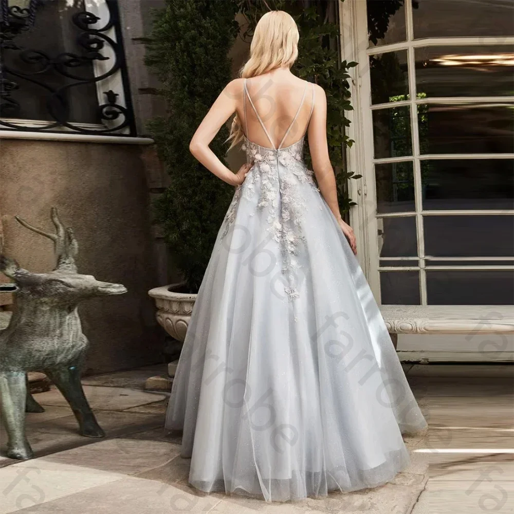 Maßgeschneiderte sexy Organza-lange Abendkleider mit V-Ausschnitt, handgemachte Blumenapplikation, A-Linie, bodenlang, rückenfrei, formelles Abschlussball-Partykleid