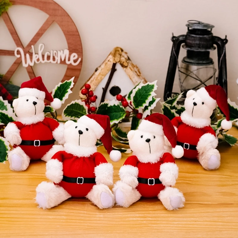 2025 Baru Beruang Lembut Lembut dengan Kostum Santa Patung Beruang Duduk Boneka Hewan Koleksi Aksesori Rumah Bertema
