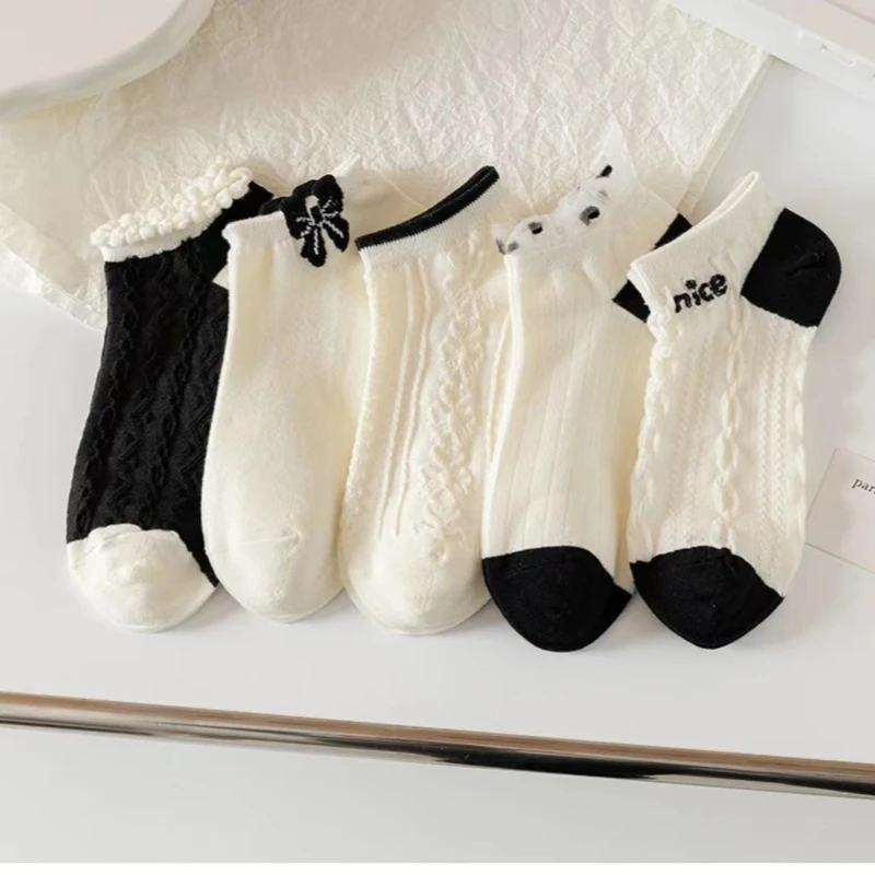 

5 Pairs Boat Socks for Ladies Women's Short Socks Cartoon Casual Japanese Spring Summer Invisible White Women Kawaii Socks Set