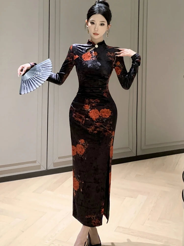 Otoño Invierno negro terciopelo Stand Collar vestido largo con abertura mujeres Vintage Hepburn vestido de graduación 2025 coreano elegante vestido de noche de lujo