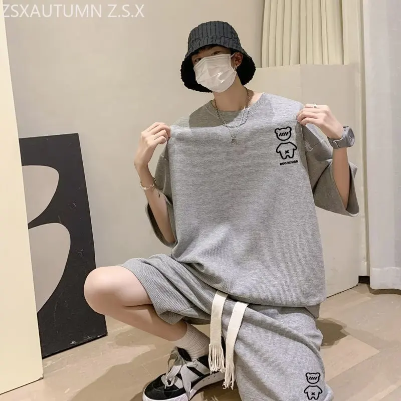 2023 neue koreanische Mode Männer kurze Sets Hip Hop Rock lässig kurzen Anzug lustige Bär T-Shirts Shorts 2 Stück Set Sommer Trainings anzug Männer