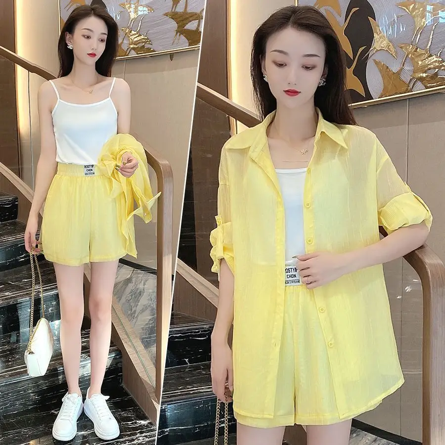 Xiaoxiangfeng 24 Summer New Loose High End Fashion Shirt Shorts with Hanging Straps Small Three Piece Set