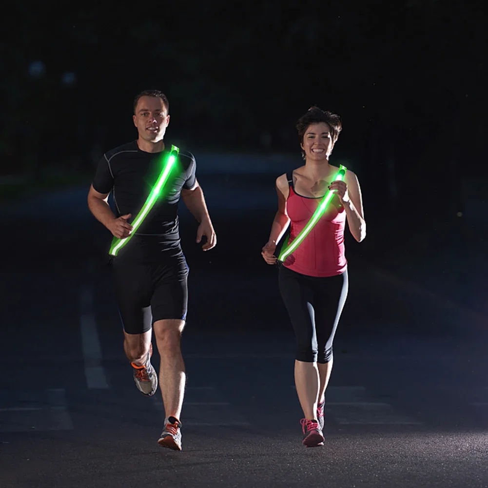 USB Rechargeable Reflective Walking Gear LED Reflective Belt Safety Reflective Running Gear Reflective Band for Night Running