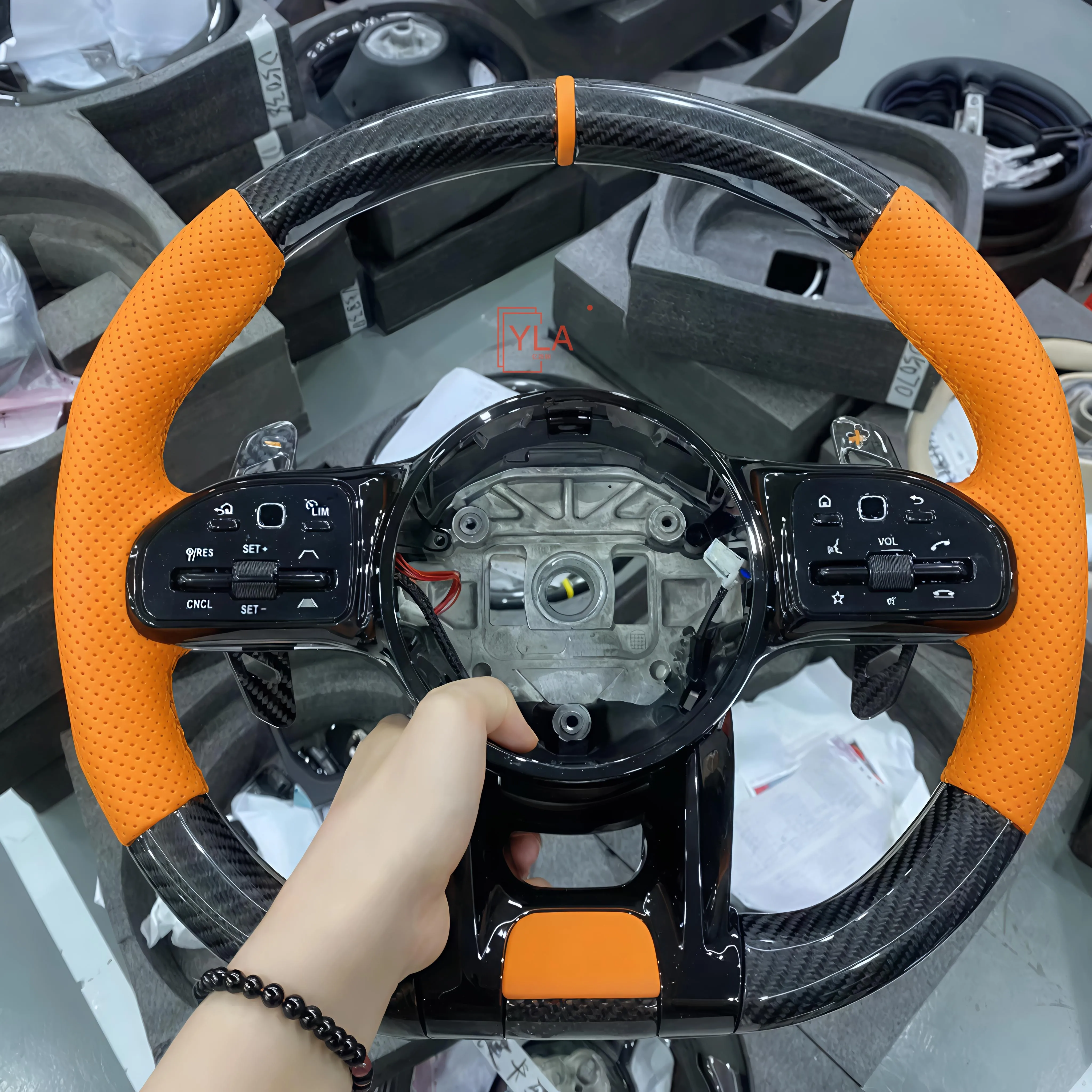 Black Perforated Leather Carbon Steering Wheel for Mercedes Benz W213 C238 W463 W464 W222 C217 CLS C257 W205 C63 AMG