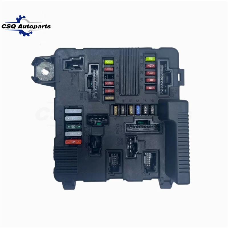 8200306033 Engine Fuse Box  8200306032 5118399300 8200262385 For Renault Megane Scenic 2002-2006 Megane II 1.9 DCI