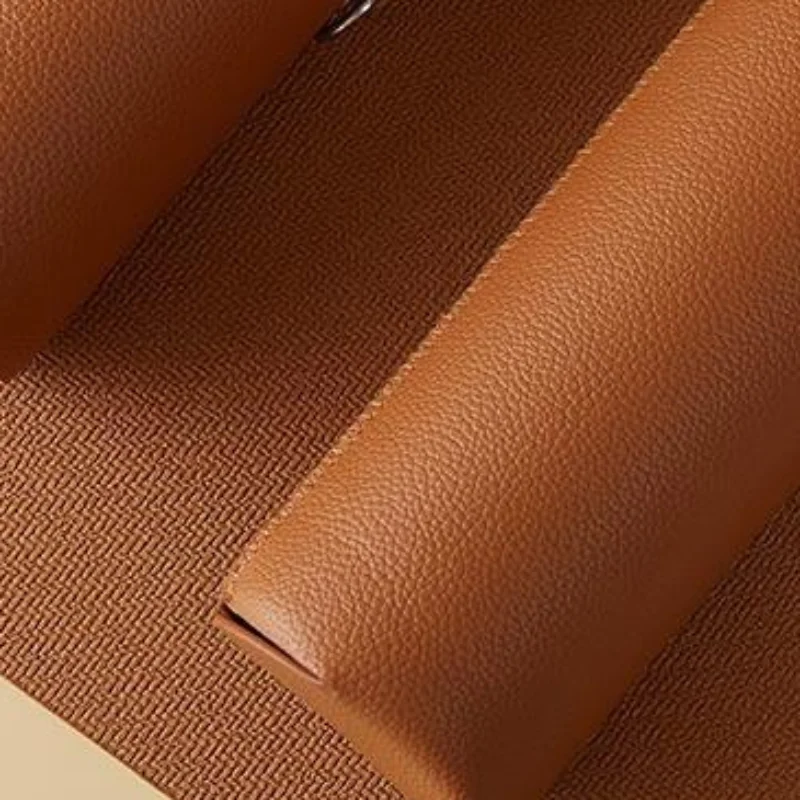 High-End Thickened PU Leather Glass Water Cup Protector Universal Insulated Mug Cover With Hand Strap Elegant Modern Style