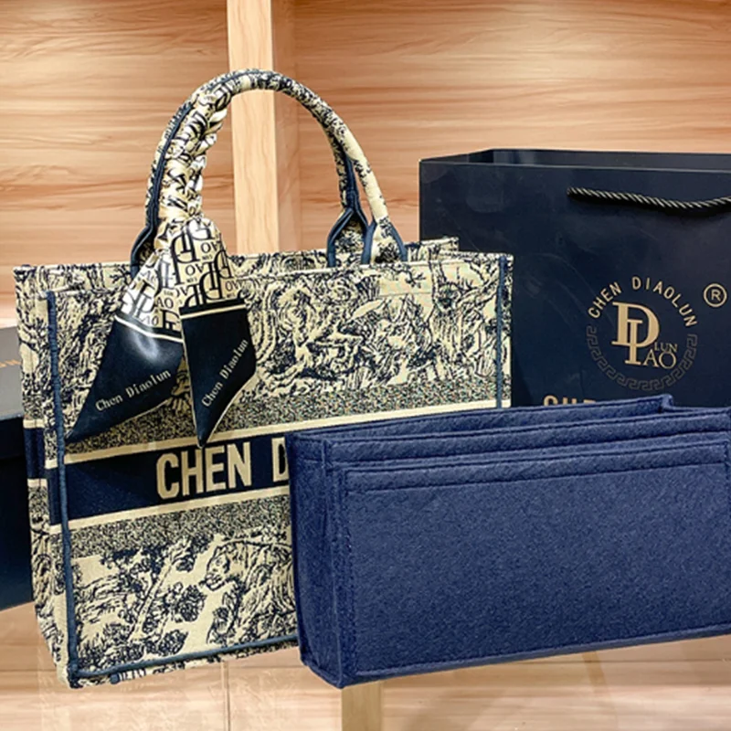 

Classic Vintage Luxury Fashion Zoo Embroidery Tote Bag Elegant Handheld Shopping Women's Purse Bag