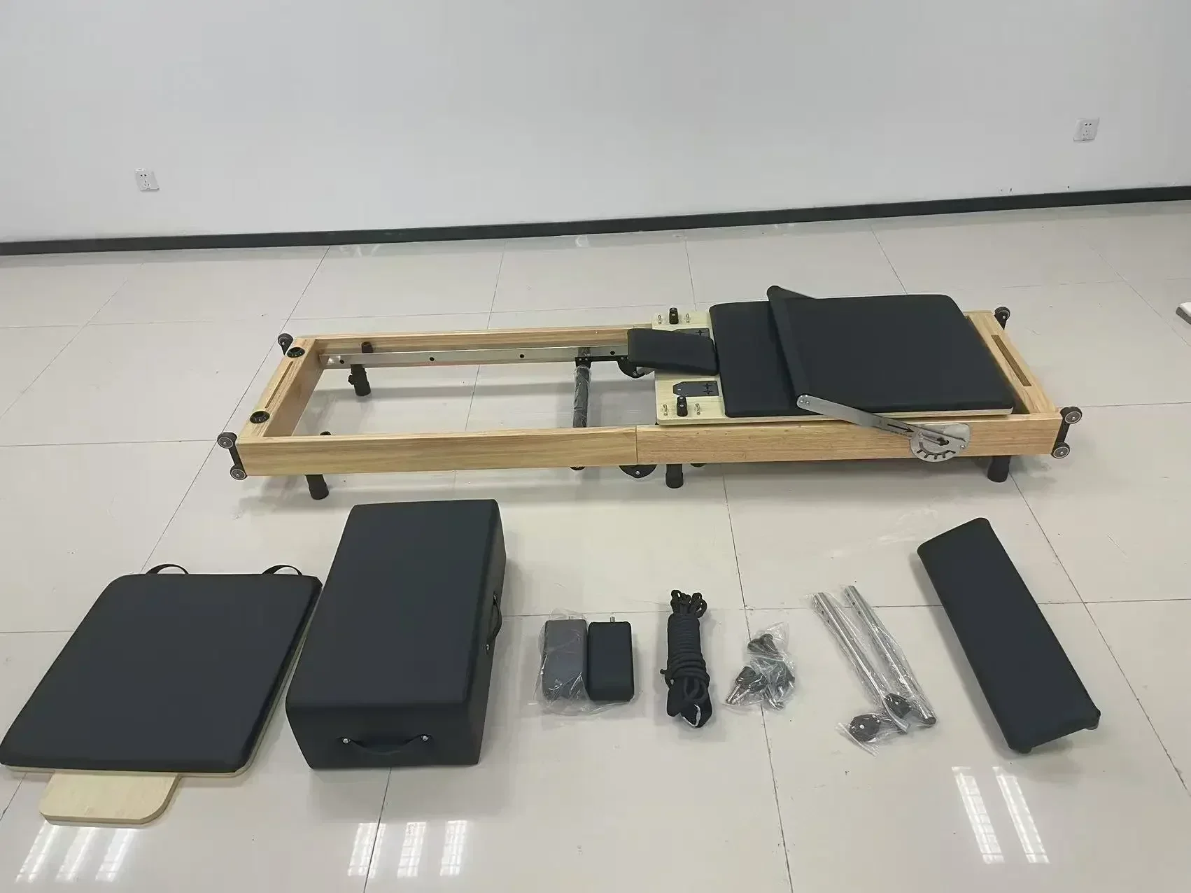 High Quality Portable Home Folding Pilates Reformer Premium Foldable Pilates Reformer Hot sell Commercial Pilates Reformer