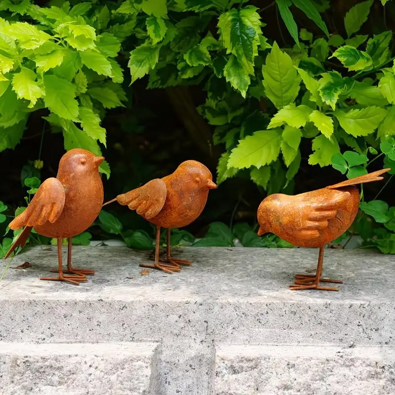 Farmhouse Rusty Metal Bird Figurine 3 Pcs Set Vintage 3D Sculpture for Indoor Outdoor Home Garden Art Decoration