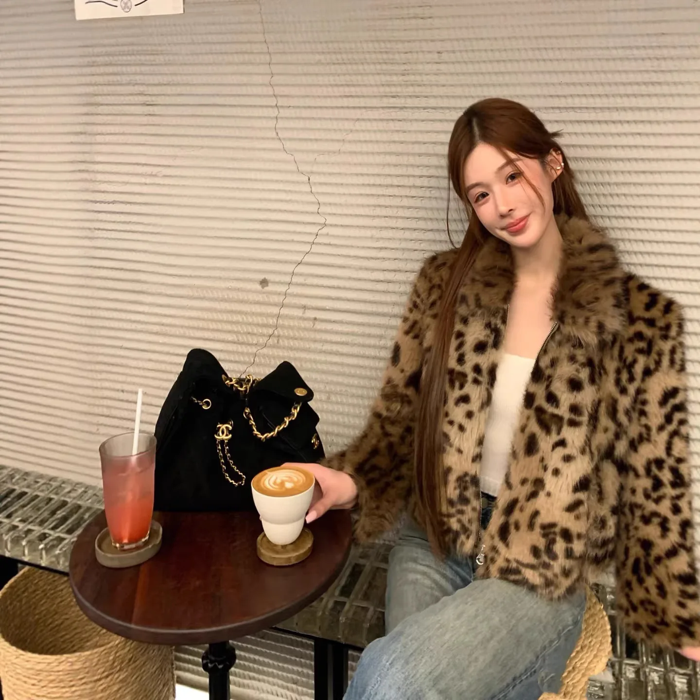 2026 Women's Winter New High Quality Leopard Pattern Environmental Protection Fur Coat Short Style Fur Integrated Warm Fur Coat