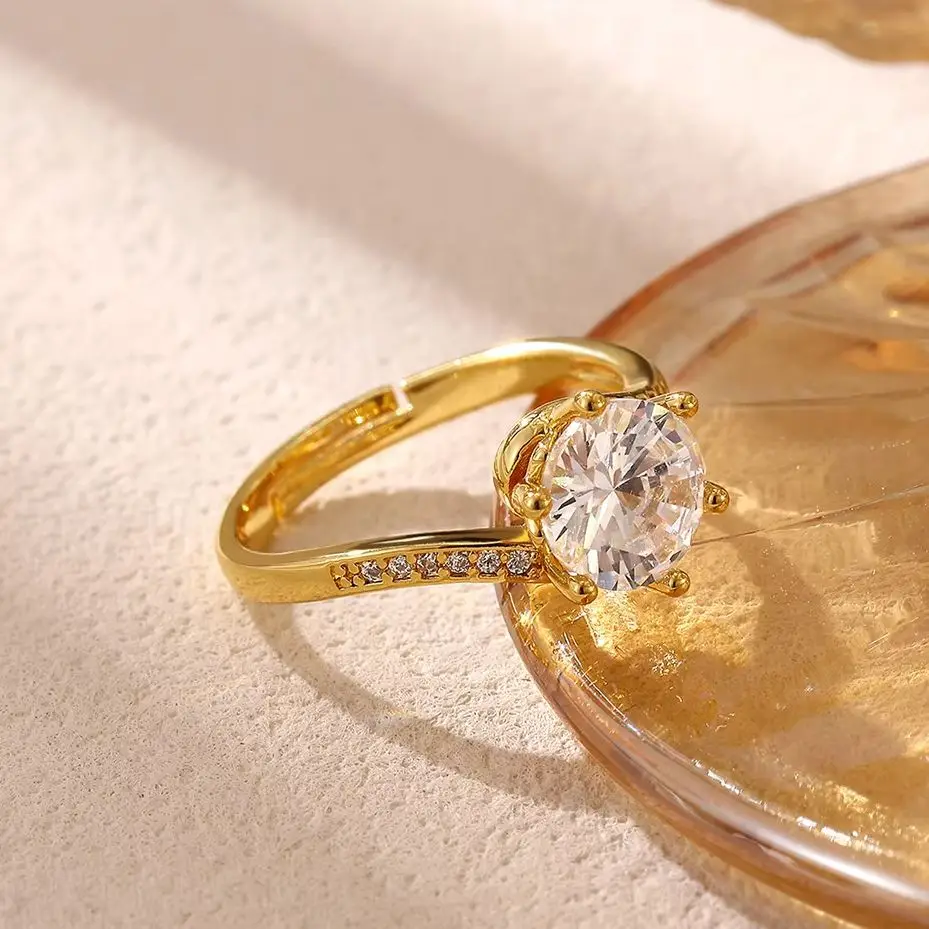 Glänzender Kubischer Zirkonia Runder Ring für Frauen, Zarter Goldfarbener Verstellbarer Ring, Verlobungs- und Hochzeitsschmuck Geschenk