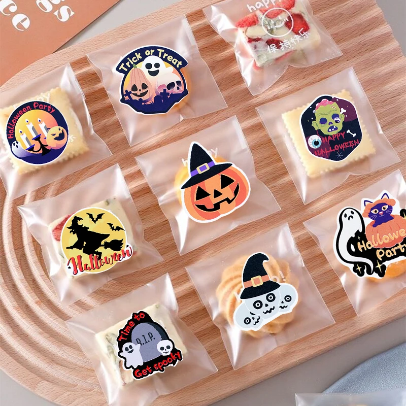 4Sheet 72Pcs Halloween Sticker Ghost Pumpkin Round Label Sticker Candy Envelope Box Bag Decor Halloween Party Gift Paper Packing