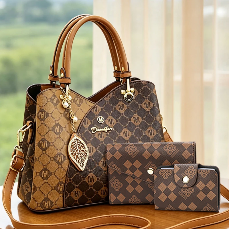 Large-capacity women's handbags, light luxury printed shoulder bags for ladies with multiple pockets and adjustable shoulder