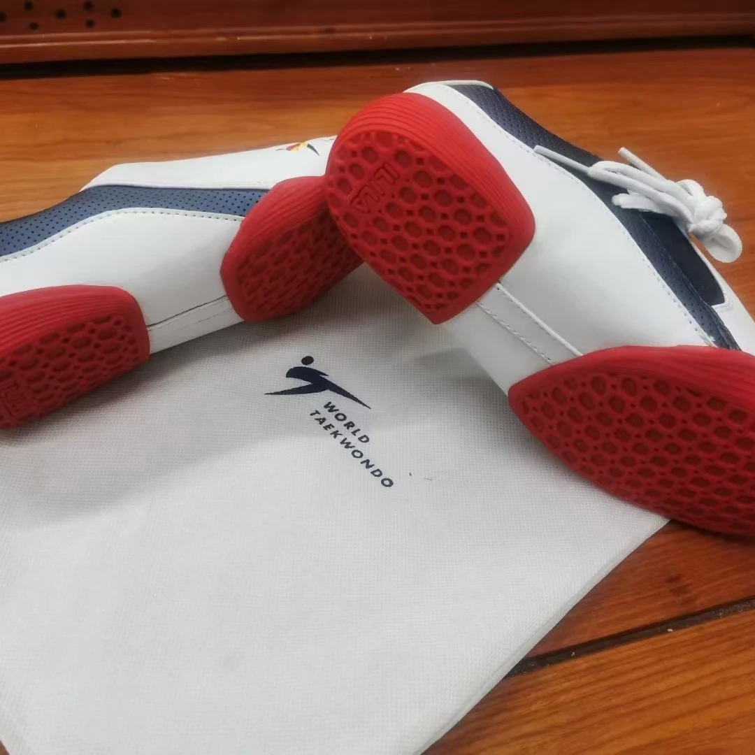 Chaussures d'entraînement de Taekwondo professionnelles pour hommes chaussures d'arts martiaux confortables et durables chaussures de Taekwondo