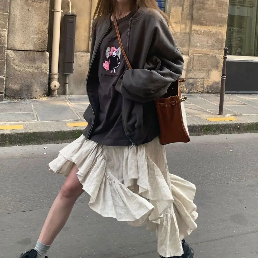 Bust Skirt Women's 2026 Autumn New Design Sense Fashionable Irregular Niche Medium and Long Skirt