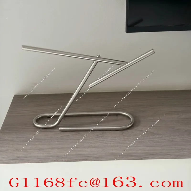 Newton Pendulum Iron Man Chaos Pendulum Perpetual Motive Pendulum High End Creative Anti Gravity Model