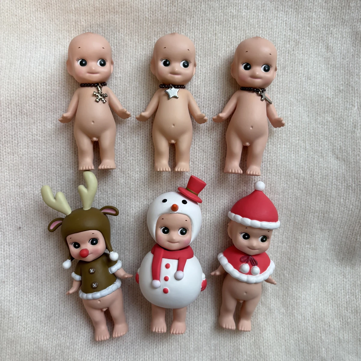 

Мини-фигурка Сонни Ангела, рождественская серия 2011, без коробки, без сумки, Санта-Клаус, снежный человек, олень