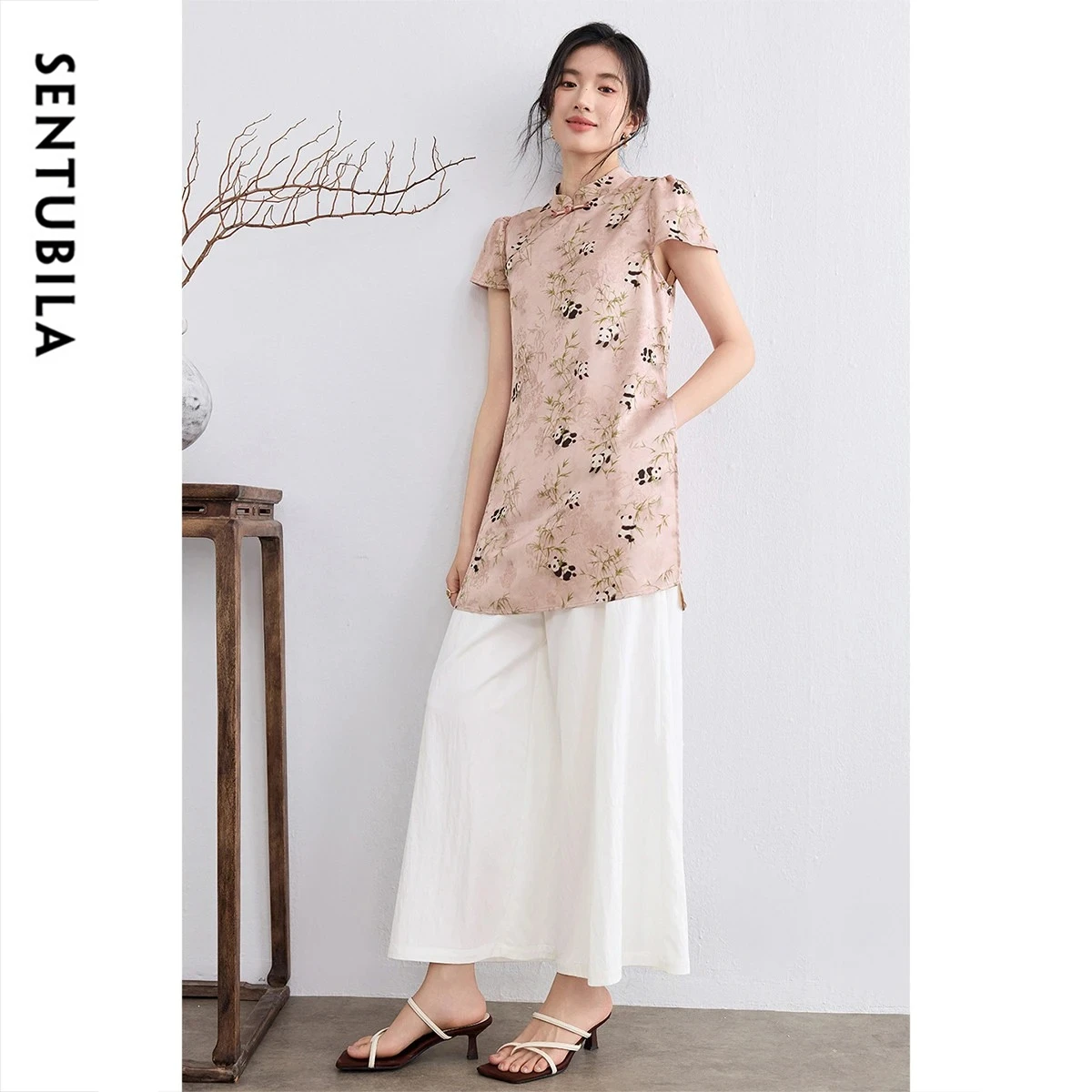 

SENTUBILA Pink Mandarin Collar Shirt Women Bamboo Leaf Panda Print Frog Button Midi Length Puff Short Sleeve Blouse 162CI6248X