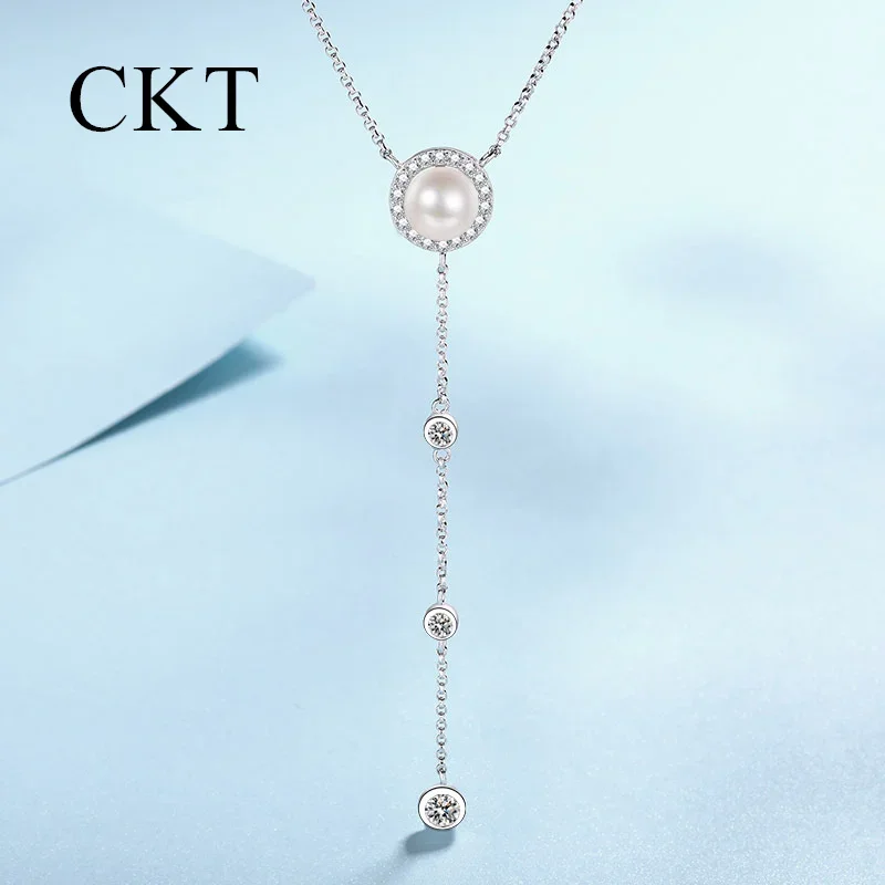 18K White Gold Necklace for Women Freshwater Pearl Pendant 0.67ct Moissanite Collarbone Chain of the Light Luxury Collar Jewelry